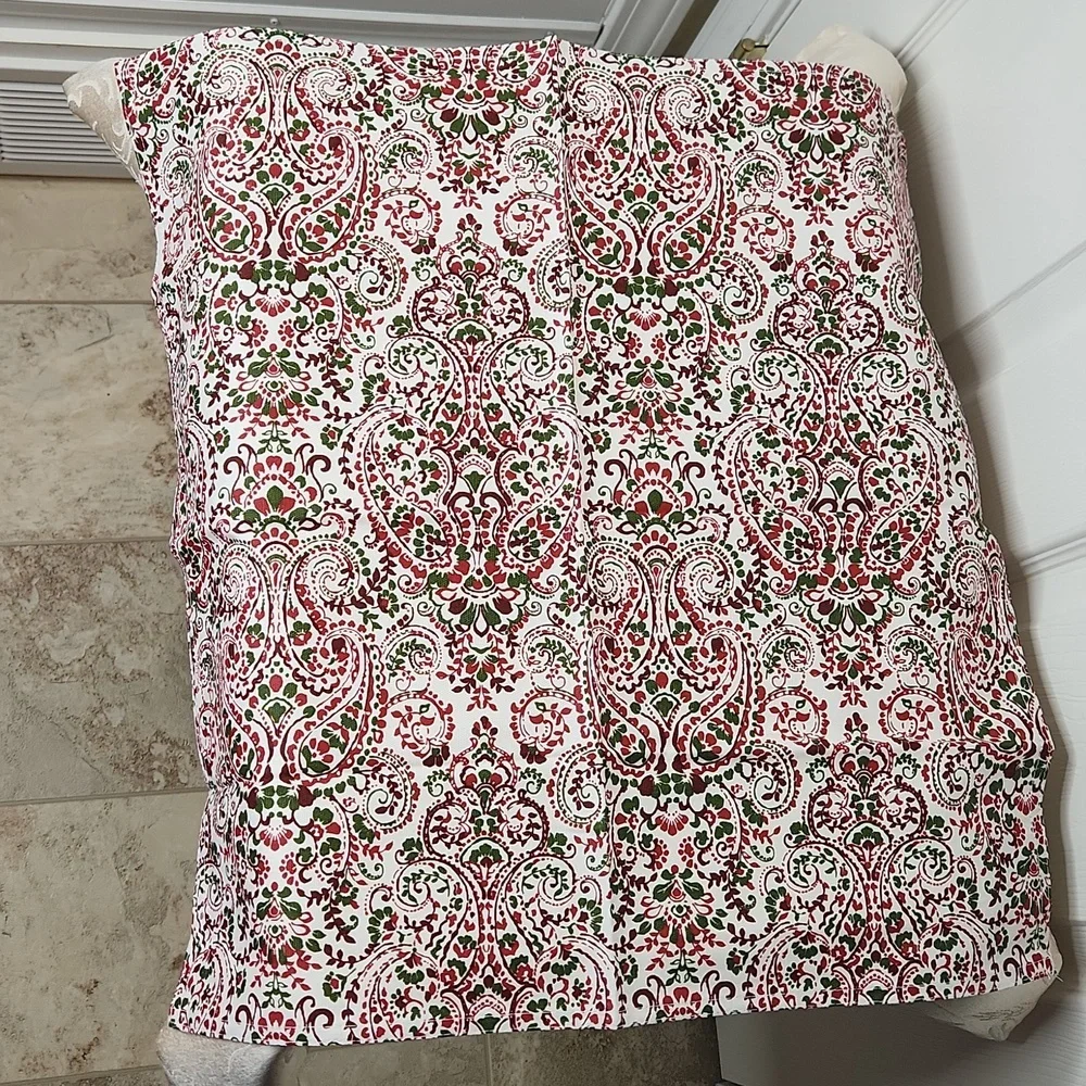 Envogue holiday paisley napkin and placemat set of 12
